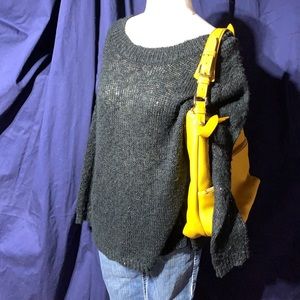 Cartise knitted flow top w/settle sparkle/back bow